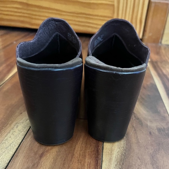 Indigo by Clark’s 8.5 Clogs Burgandy Round Toe Boho Comfort Shoe - Picture 4 of 9